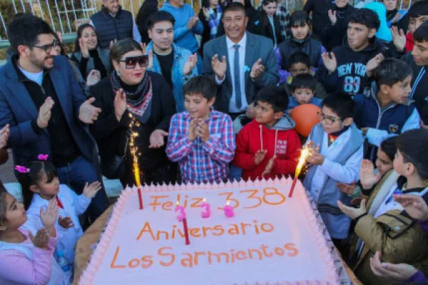 La comunidad celebró los 338 años de Los Sarmientos