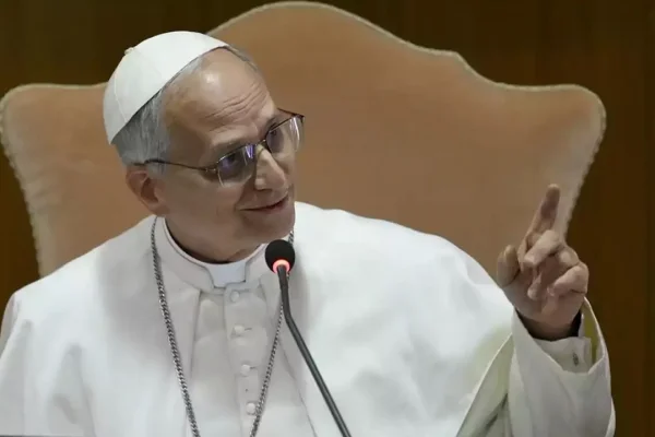 El papa León XIV expresó su solidaridad con peregrinos ucranianos y condenó la