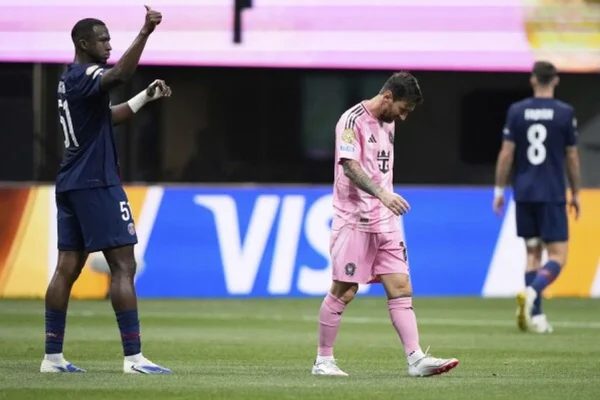 El PSG aplastó al Inter Miami de Messi y se metió en los cuartos de final
