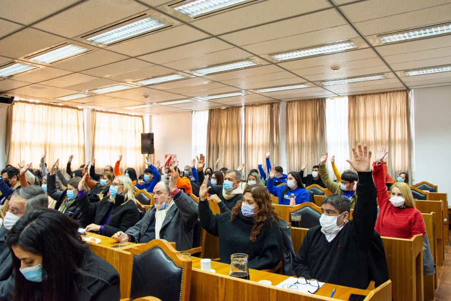 Nueva sesión del Consejo Superior. Presidida por la rectora Natalia Álbarez Gómez, se trató un amplio orden del día.