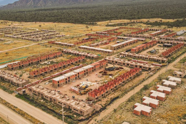El Gobierno Provincial recuperó por ley las 300 viviendas inconclusas del Procrear y retomará su construcción