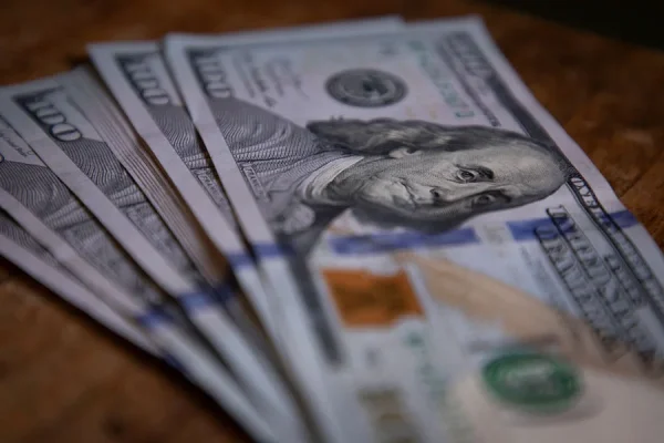 Tras la desafiante frase de Luis Caputo voló al dólar