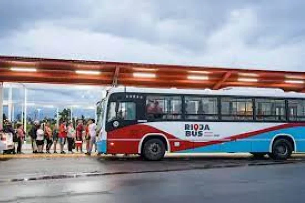 Rioja Bus pondrá un servicio especial para este domingo