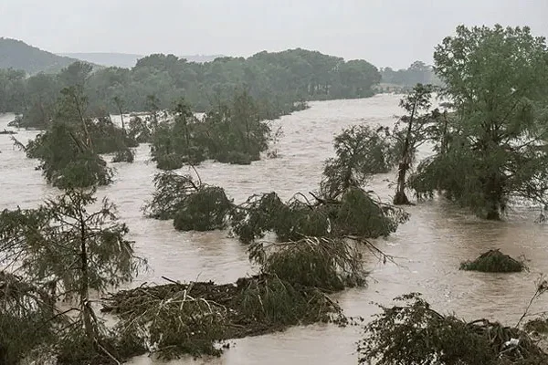 Aumentaron a 70 los muertos por las inundaciones en Texas