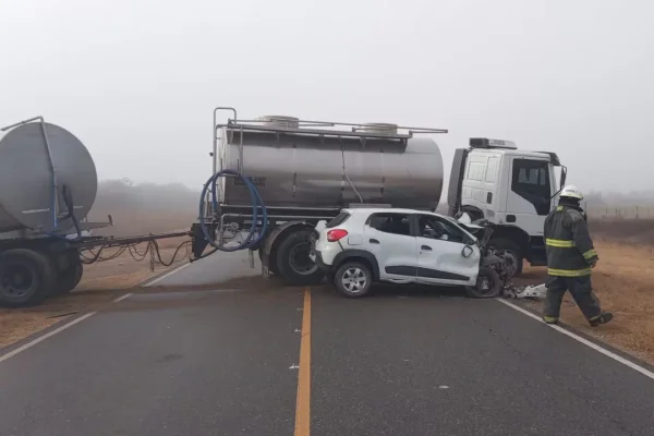 La brutal tragedia en una ruta de Córdoba: una mujer murió tras chocar de frente con un camión