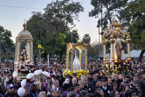 Destacan sinodalidad de la procesión por San Nicolás