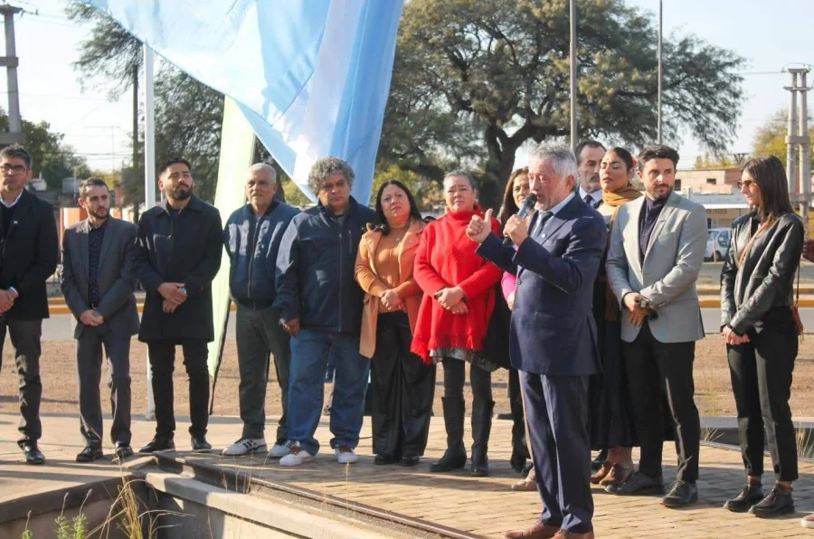 Intendente. Destacó la importancia de conmemorar la fecha reafirmando los valores de libertad, unidad y federalismo.