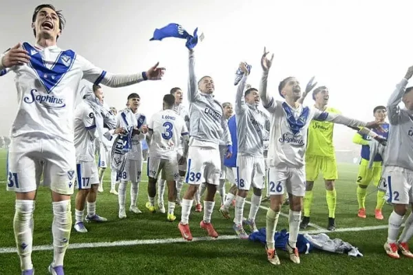 Vélez le ganó a Estudiantes la final de la Supercopa Internacional