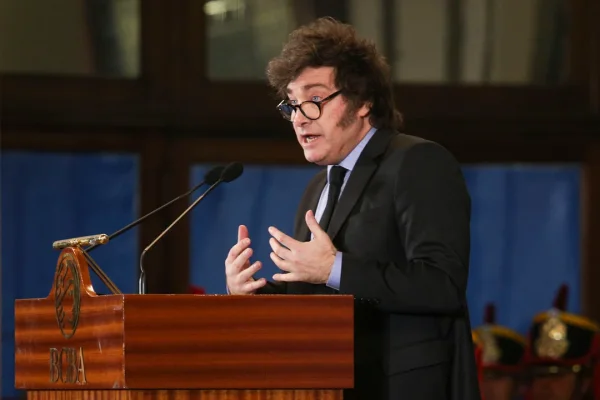 Milei apuntó contra los gobernadores: