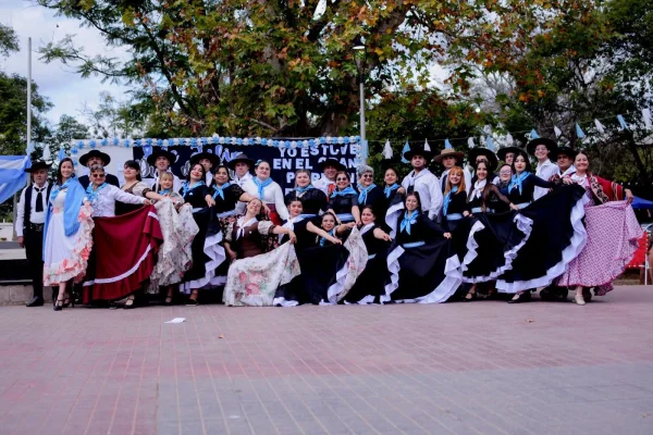 Olta celebró el 9 de Julio con un Gran Pericón en la Plaza Federal “El Chacho”