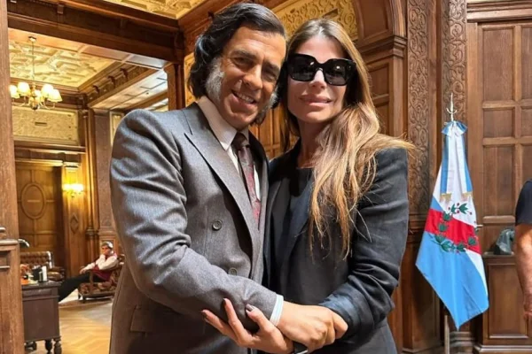 Zulemita Menem se sacó una foto con Leo Sbaraglia, luego de la polémica por el estreno de la serie