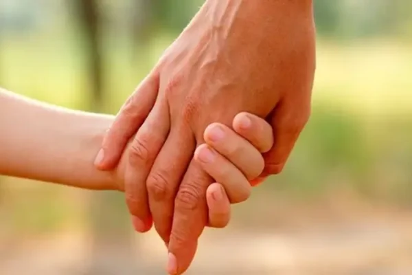 Buscan familia adoptiva para una niña de 11 años en La Rioja