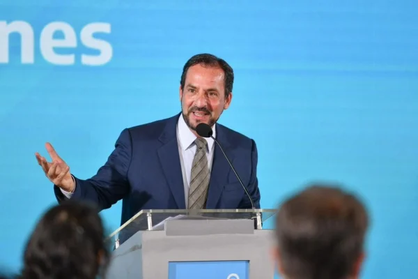 Revés para el gobierno: la justicia falló a favor de Escobar en el conflicto por el cobro de tasas