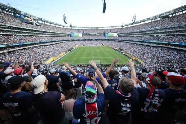 El fútbol y la música se unen para una experiencia inolvidable en la final del Mundial de Clubes FIFA™