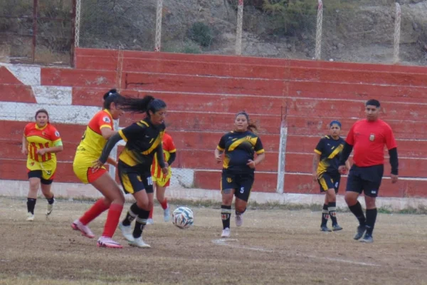 Unión sorprendió a Defensores en la séptima fecha del Torneo