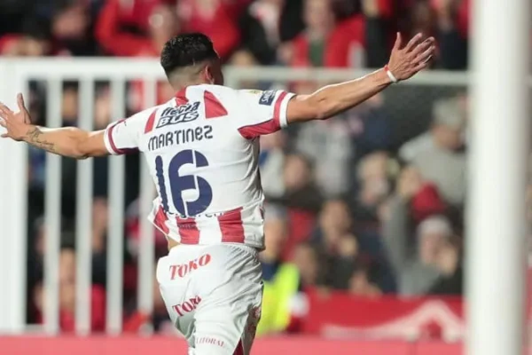 Unión venció a Estudiantes en Santa Fe y arrancó con el pie derecho en el torneo