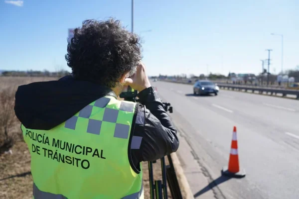 Vuelven los controles de velocidad con radares en Córdoba capital: desde cuándo multarán