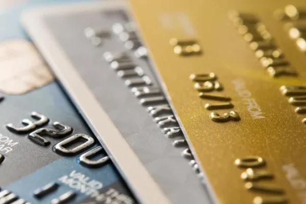 Crece la cantidad de argentinos que no pueden pagar la tarjeta de crédito