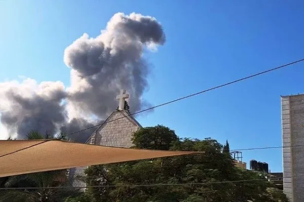 Israel atacó la única iglesia católica de Gaza y hay un cura argentino herido