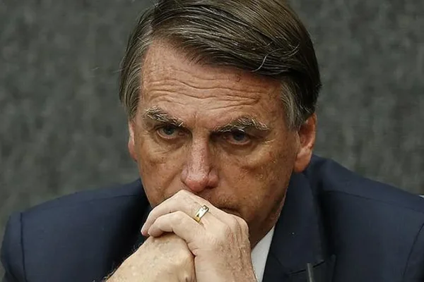Jair Bolsonaro, tras ser obligado a usar tobillera electrónica: