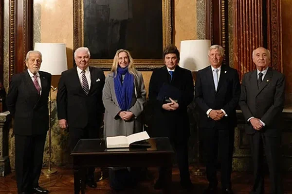 Nuevo embate de Milei contra los gobernadores
