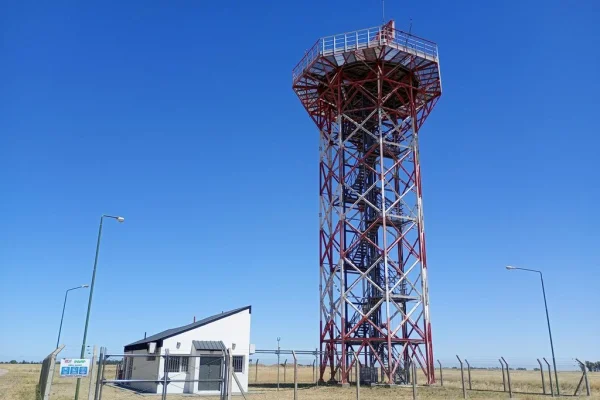 Modernizan el radar del aeropuerto de La Rioja y fortalecen control del espacio aéreo