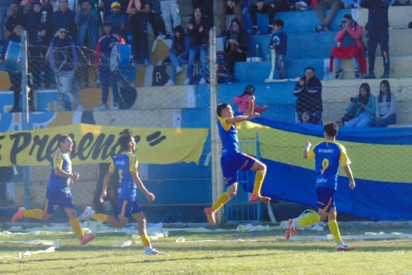 Defensores - Independiente y Los Andes - Anguinán, en los destacados de la jornada