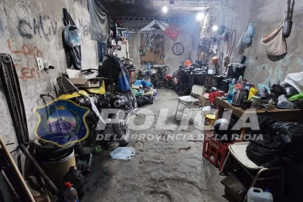 La Policia secuestró motoparte adulterada en un taller de la capital