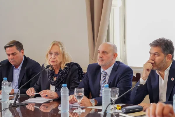 Por dos cortes de luz durante la madrugada, la Junta Electoral de la provincia de Buenos Aires prorrogó hasta el lunes el cierre de listas