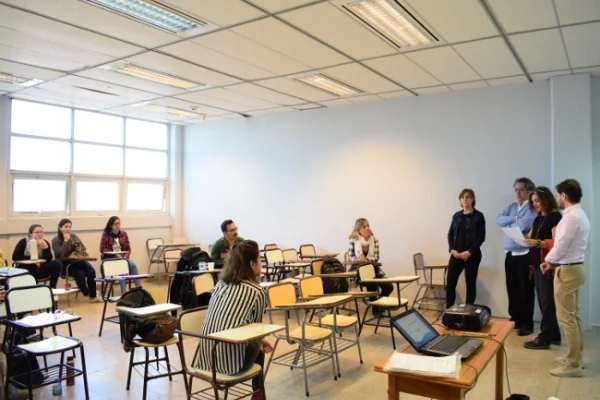 Convocan para docente interino