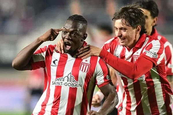 Estudiantes dio vuelta la historia y derrotó a Huracán