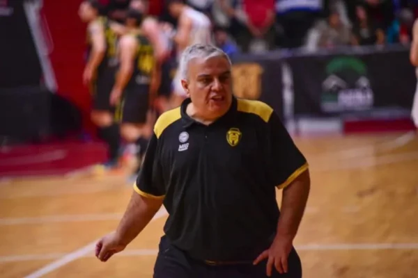 Gabriel Albornoz seguirá siendo el entrenador de Amancay