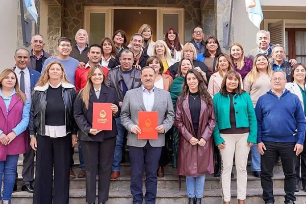 Quintela celebró el primer aniversario de la nueva Constitución riojana