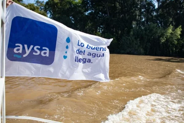 El Gobierno autorizó la privatización total de AySA mediante la venta de las acciones estatales