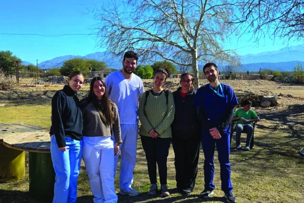 Residentes de la Universidad René Favoloro observaron y recorrieron Nonogasta