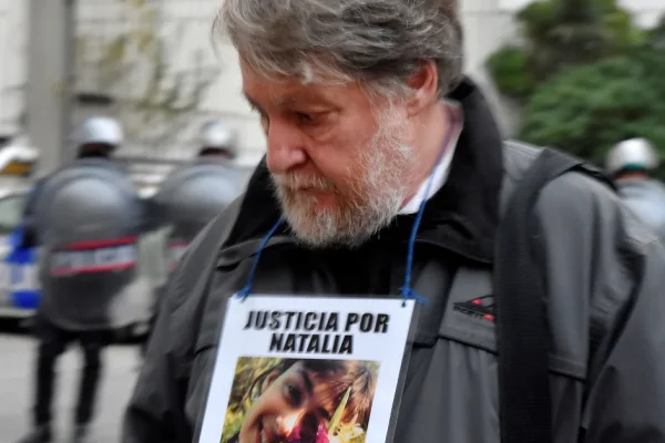 Los policías sospechosos no quieren que la familia participe de los análisis forenses