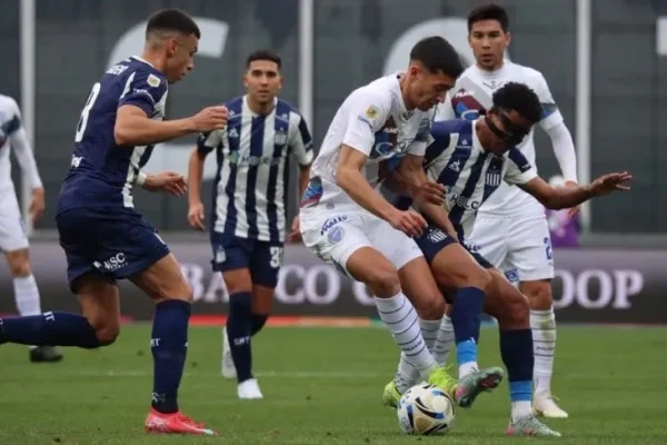 Talleres aguantó con uno menos ante Godoy Cruz y rescató un empate