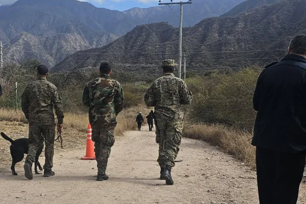 Intensa búsqueda del senderista desaparecido en la zona del cerro El Morro