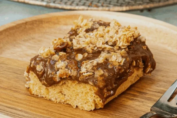 Cuadrados de avena y dulce de leche