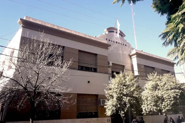 Se entregó a la Justicia una mujer que agredió a otra
