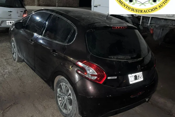 Investigaciones secuestró un auto que tenia pedido de captura de Córdoba