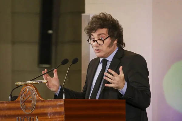 Javier Milei vetó las leyes de aumento a jubilaciones y emergencia en discapacidad