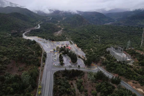 Encontraron el cuerpo de uno de los cinco mineros atrapados en la mina chilena El Teniente