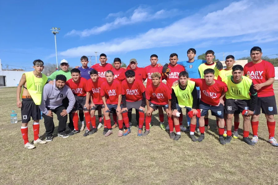 Independiente goleó a La Espiga por 5-0.