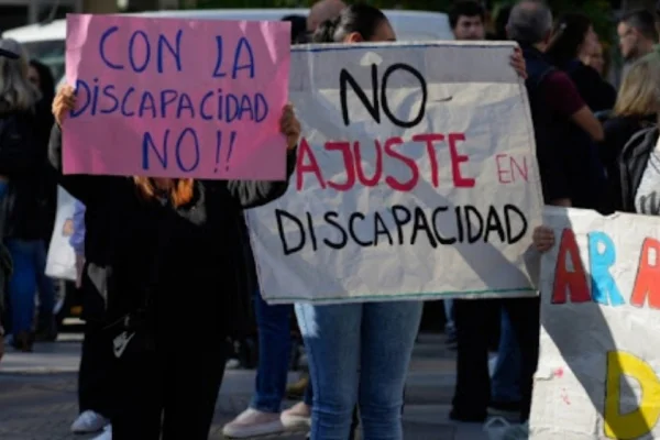 Colectivo de discapacidad repudió el veto presidencial y exige respuestas