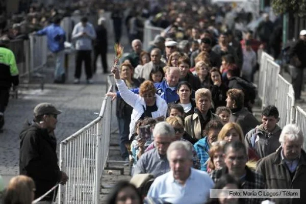Vigilia en San Cayetano: ya llegan los fieles a la basílica a pedir por pan y trabajo