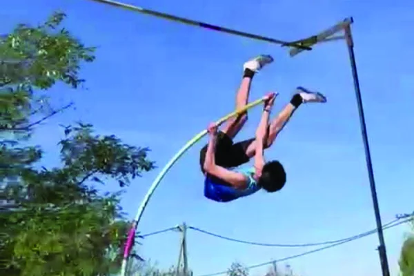 Leonel Cuenca entabló un nuevo record provincial