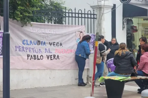 Comenzó el juicio por el femicidio de Claudia Vega: el acusado se abstuvo de declarar
