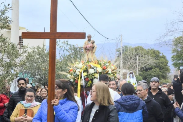Los pedidos a San Cayetano colmaron todas las calles