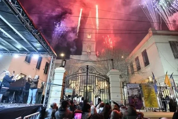 San Cayetano: misas, peregrinación y marcha opositora